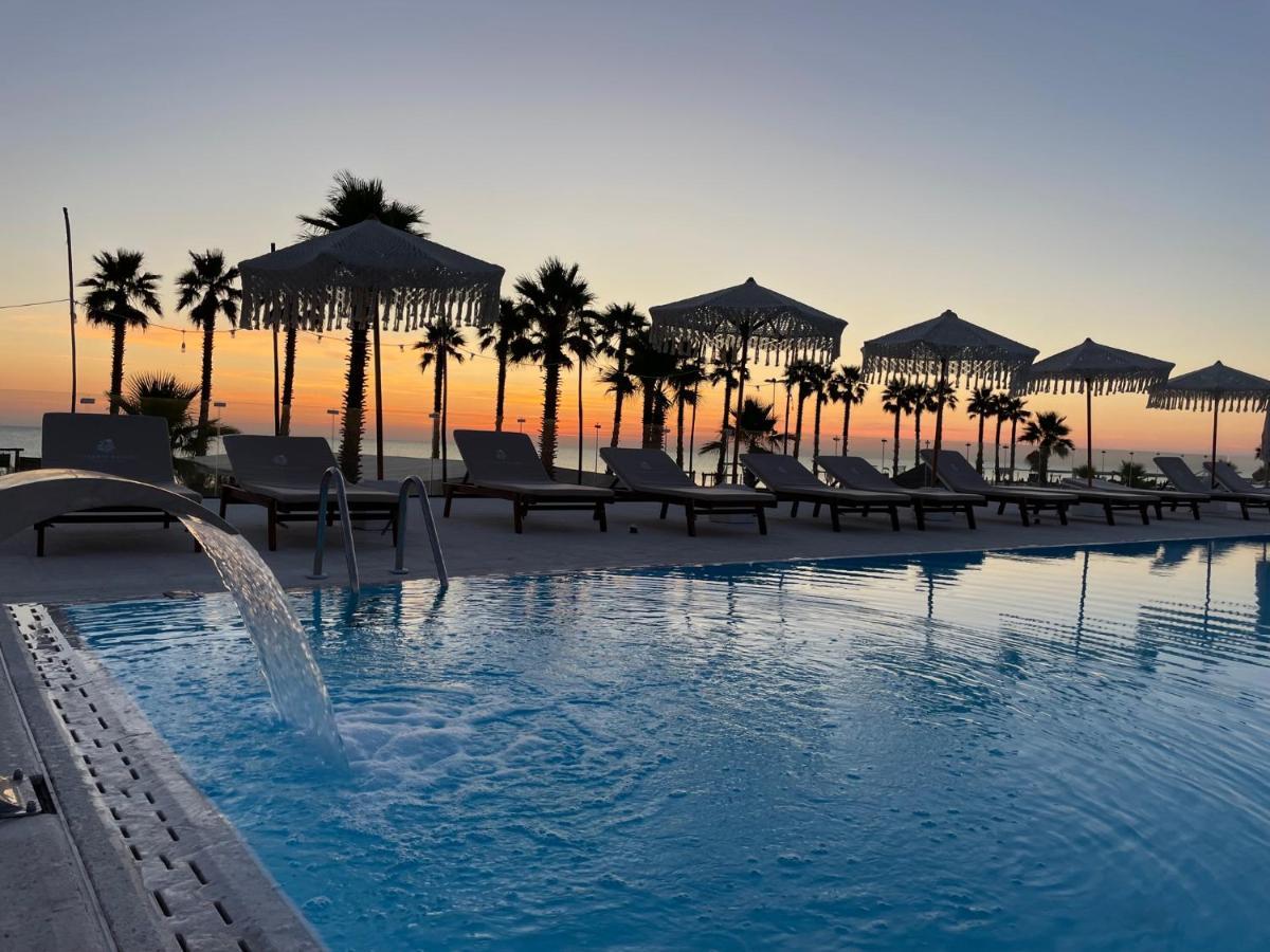 Valerio Resort Beach Club Margherita Di Savoia Exterior photo