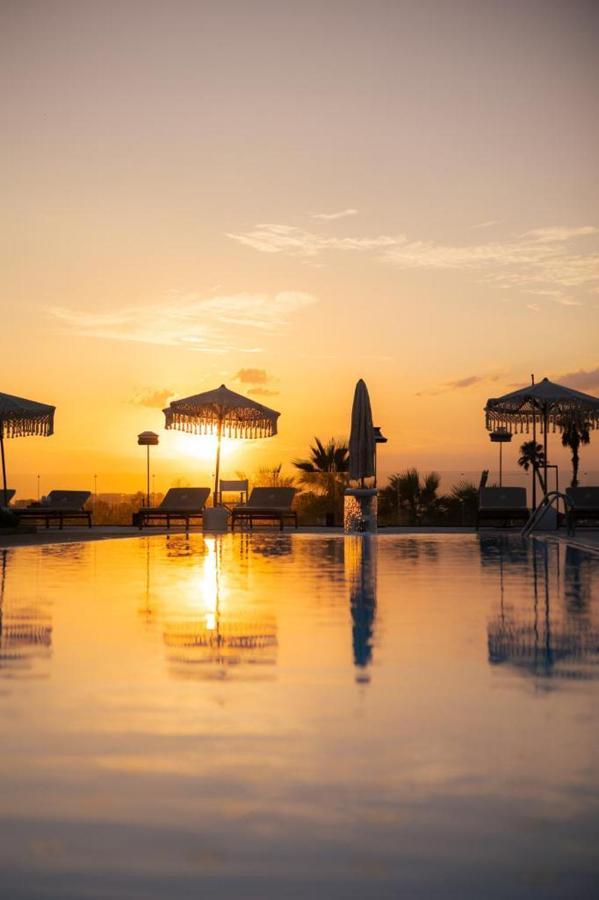 Valerio Resort Beach Club Margherita Di Savoia Exterior photo